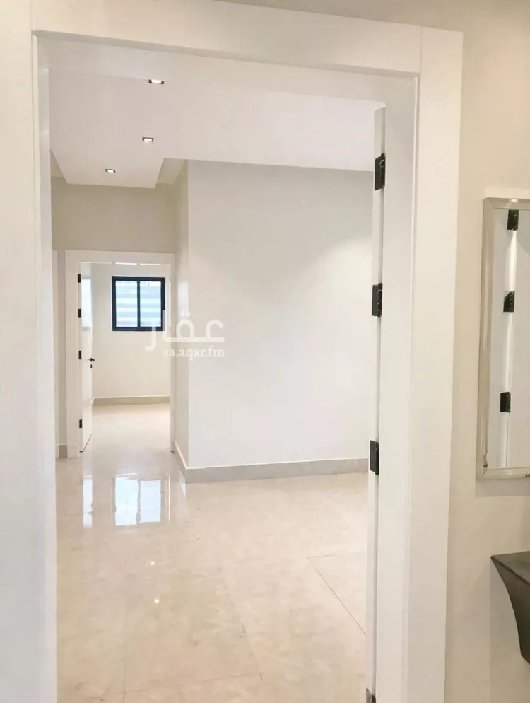 فيلا للبيع في شارع زهير بن حرب, حي النرجس, مدينة الرياض, منطقة الرياض 9