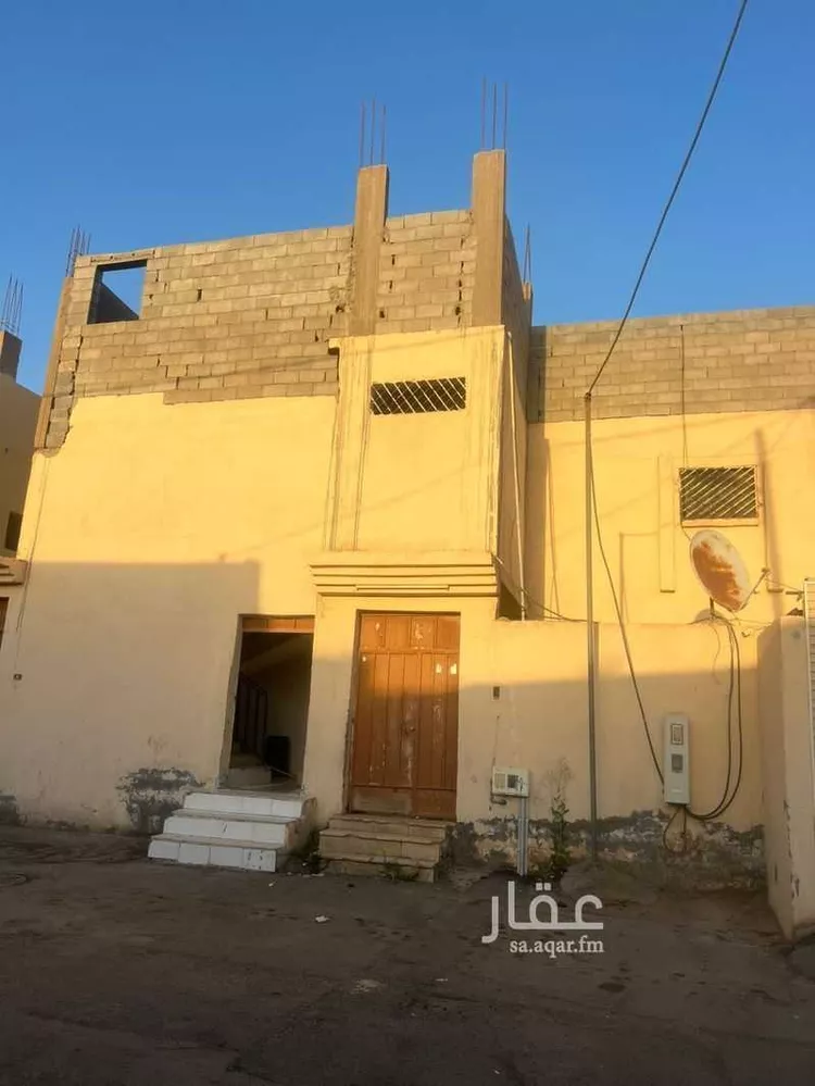 عمارة للبيع في شارع الفاكة بن سكن ، الأحياء الجنوبية ، تبوك ، منطقة تبوك