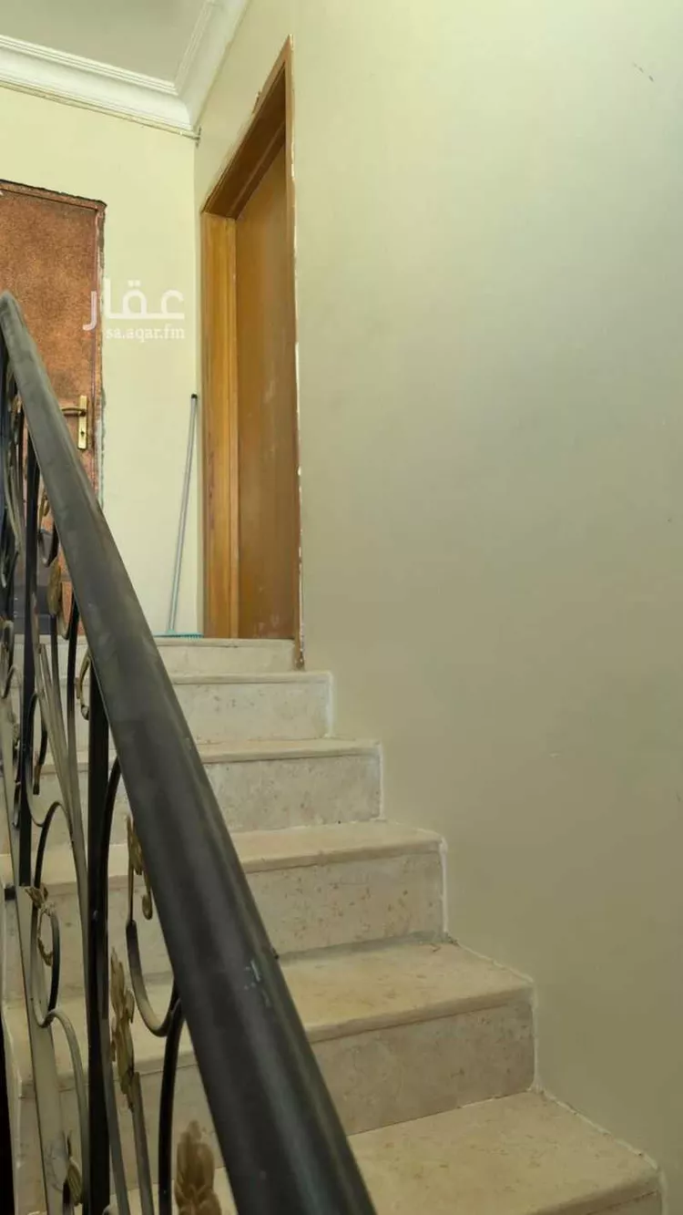 فيلا للبيع في شارع المستنجدي, حي اليرموك, مدينة الرياض, منطقة الرياض 7