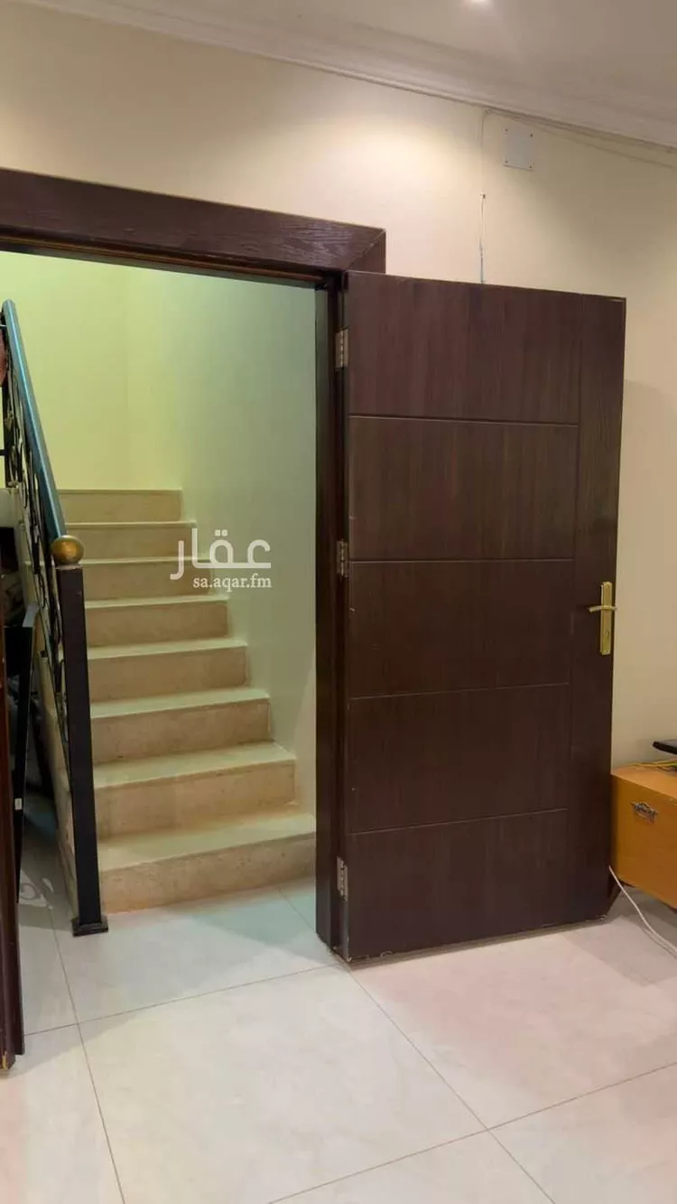 فيلا للبيع في شارع المستنجدي, حي اليرموك, مدينة الرياض, منطقة الرياض صورة 2