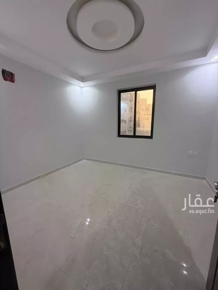 عمارة للإيجار في شارع التاسع والعشرون, حي الثقبة, مدينة الخبر, المنطقة الشرقية صورة 2