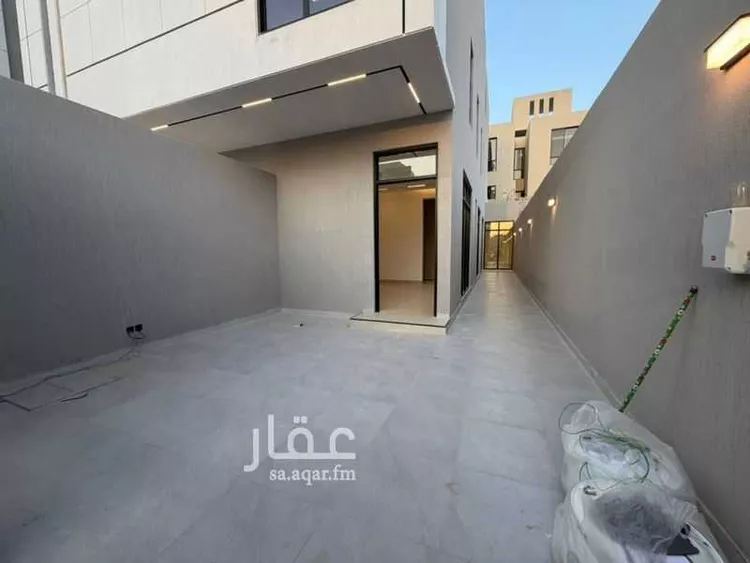 دور للبيع في شارع حجاج بن أرطأة, حي الرمال, مدينة الرياض, منطقة الرياض صورة 4