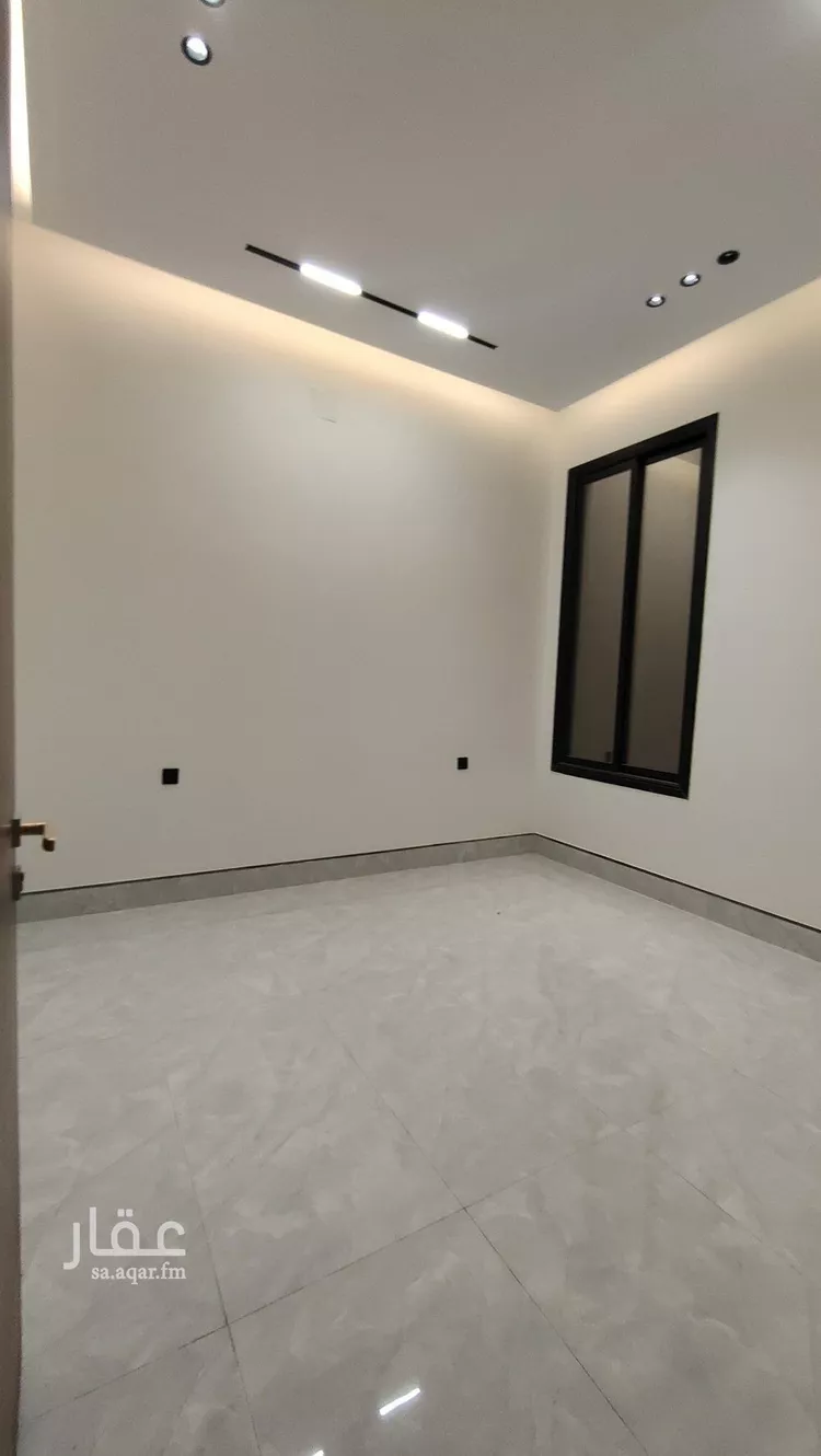 دور للبيع في شارع احمد بن سعادة, حي الرمال, مدينة الرياض, منطقة الرياض 13