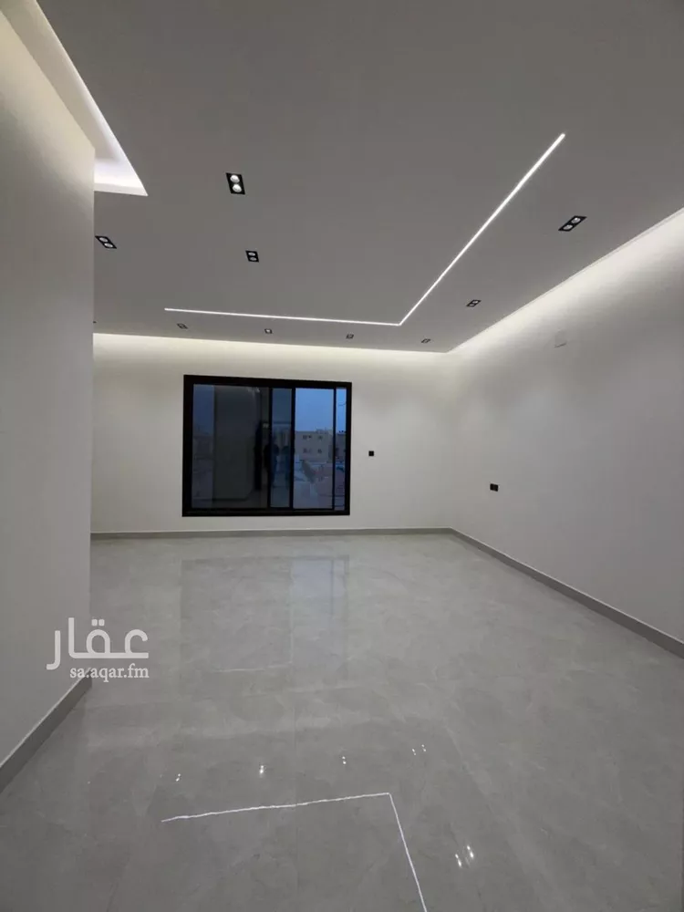فيلا للبيع في شارع حاتم بن الليث, حي القادسية, مدينة الرياض, منطقة الرياض 13