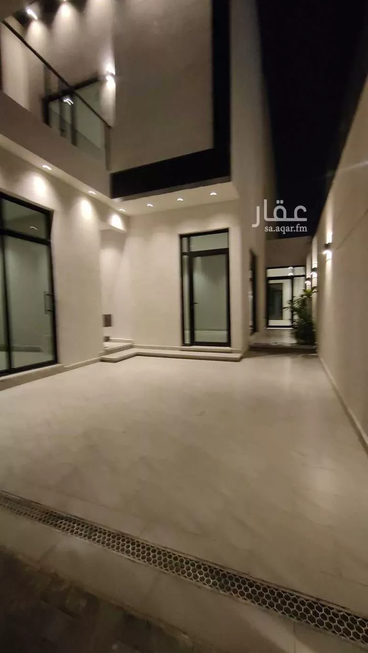 فيلا للبيع في شارع خديجة بنت حسان, حي الرمال, مدينة الرياض, منطقة الرياض صورة 3