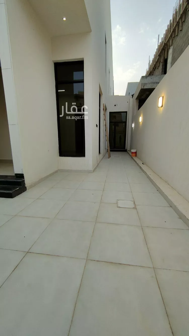دور للبيع في شارع علي البيتي, حي الرمال, مدينة الرياض, منطقة الرياض صورة 5