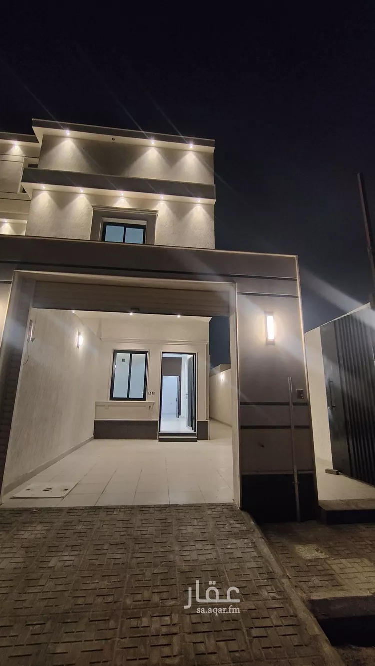 دور للبيع في شارع علي الهاشمي, حي الرمال, مدينة الرياض, منطقة الرياض 1 صورة