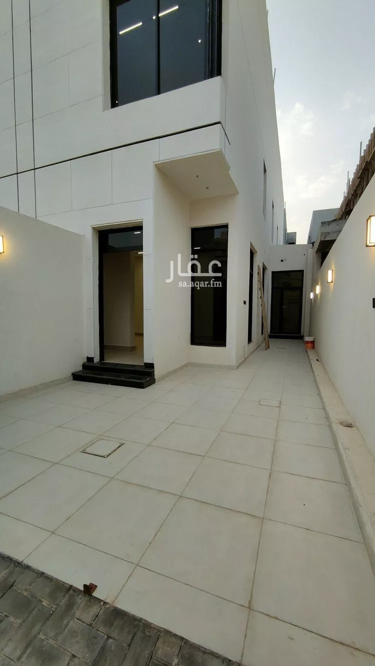 دور للبيع في شارع علي البيتي, حي الرمال, مدينة الرياض, منطقة الرياض 7