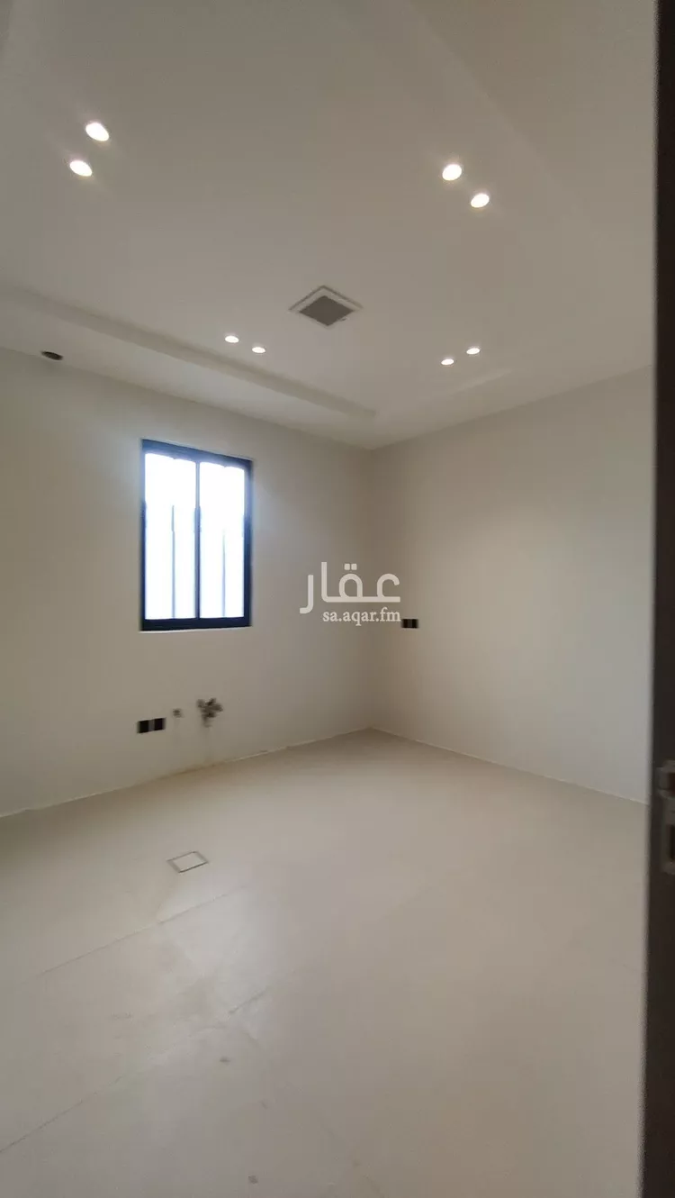دور للبيع في شارع أحمد الواعظ, حي اليرموك, مدينة الرياض, منطقة الرياض 9