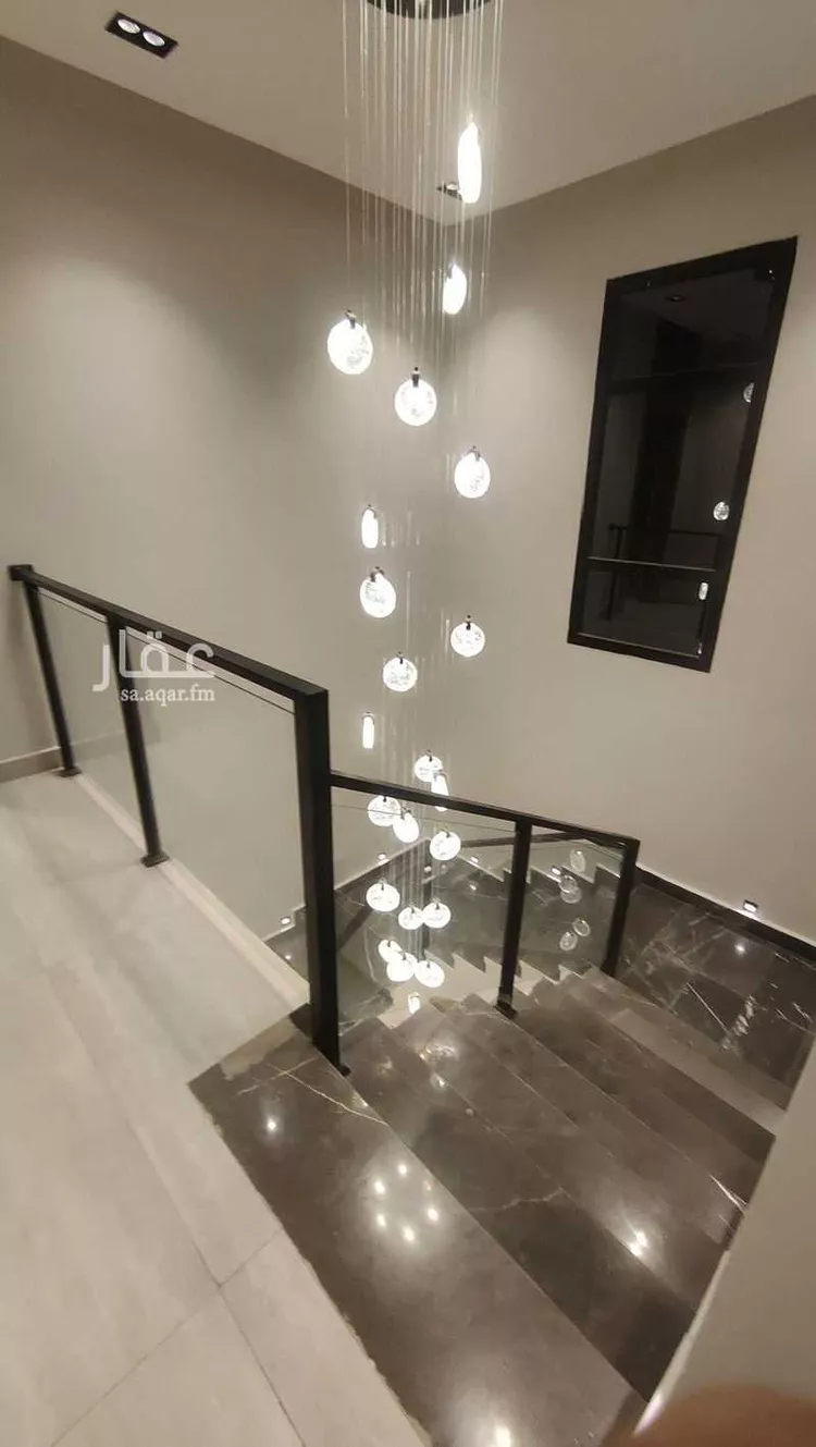 فيلا للبيع في شارع خديجة بنت حسان, حي الرمال, مدينة الرياض, منطقة الرياض صورة 4