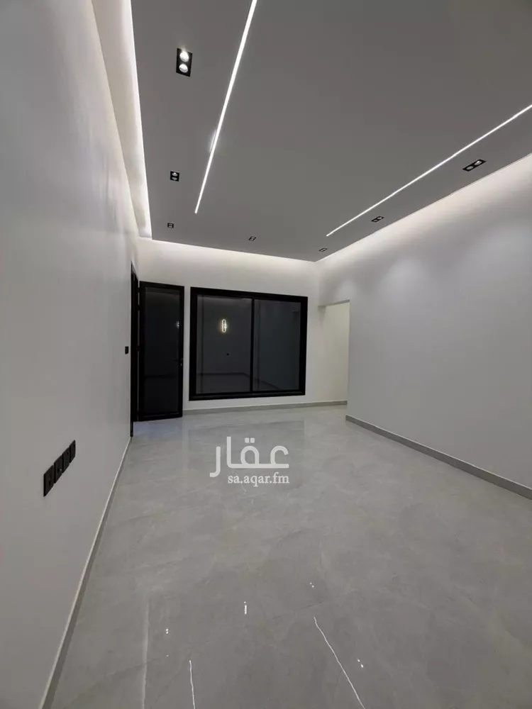 فيلا للبيع في شارع حاتم بن الليث, حي القادسية, مدينة الرياض, منطقة الرياض صورة 5