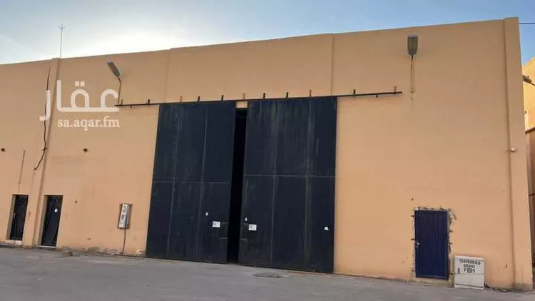مستودع للإيجار في شارع طريق فيصل بن مشعل, حي المعارض, مدينة بريده, منطقة القصيم