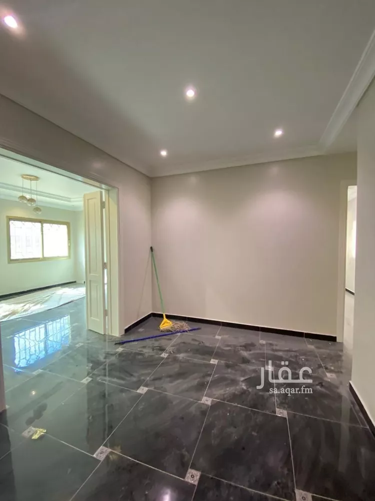 Building for Rent in Jeddah Al Faisaliah صورة 2
