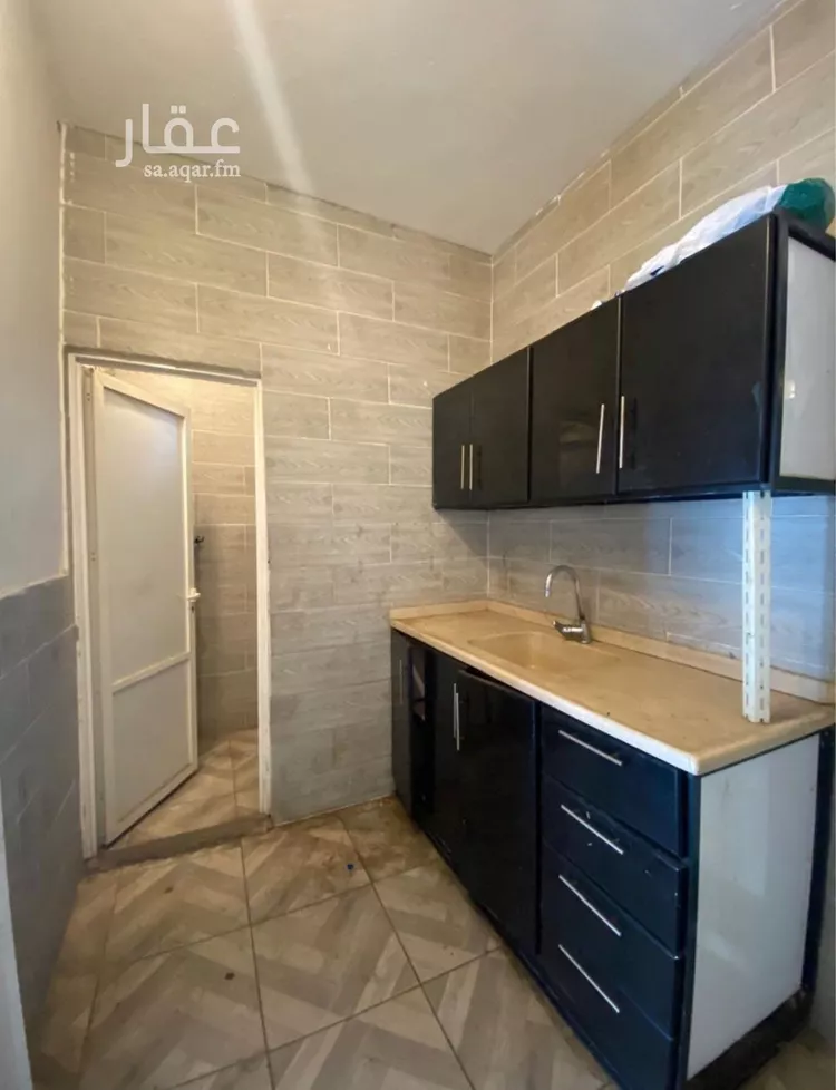 مكتب تجاري للإيجار في شارع يوسف غانم, حي الفيصلية, مدينة جدة, منطقة مكة المكرمة صورة 3