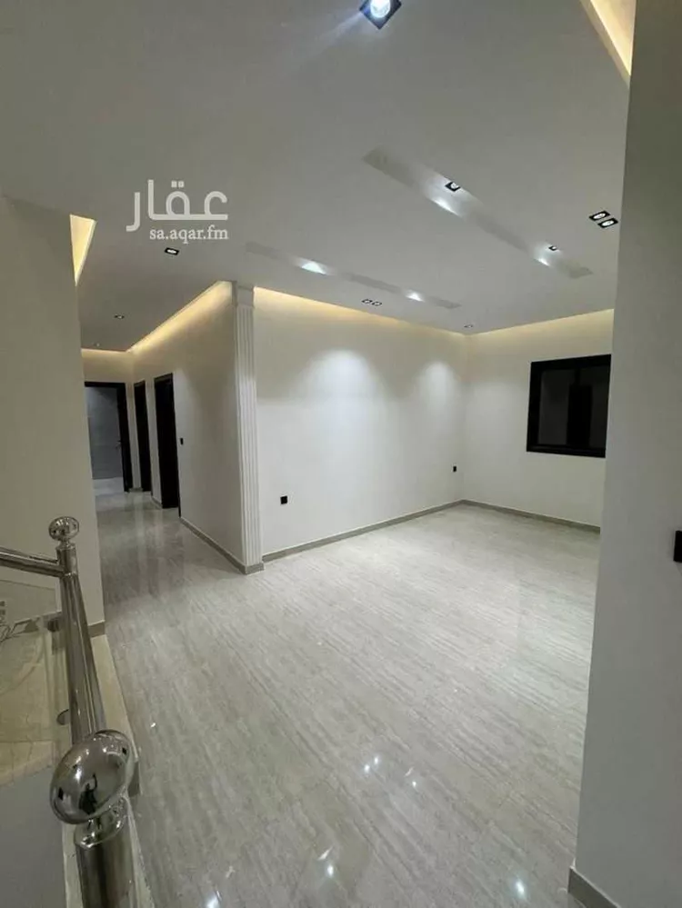 فيلا للبيع في شارع مسلم بن عبيدالله, حي الرمال, مدينة الرياض, منطقة الرياض صورة 3