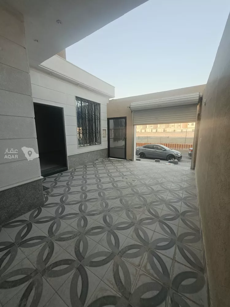 فيلا للبيع في شارع عمر مكرم, حي الرمال, مدينة الرياض, منطقة الرياض 10