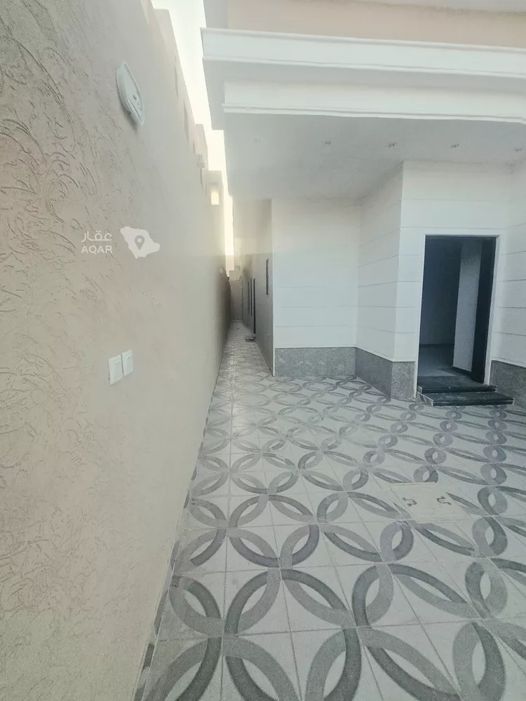 فيلا للبيع في شارع عمر مكرم, حي الرمال, مدينة الرياض, منطقة الرياض 12