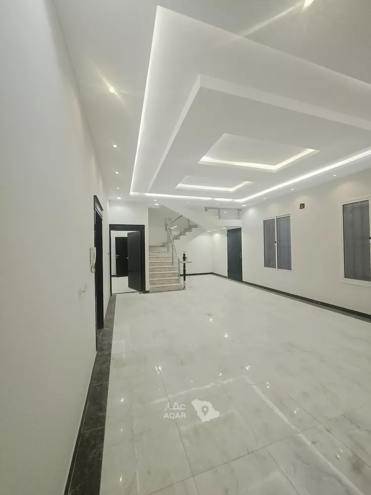 فيلا للبيع في شارع عمر مكرم, حي الرمال, مدينة الرياض, منطقة الرياض 19