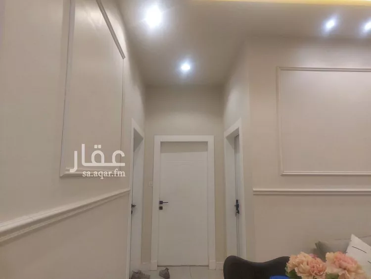 فيلا للبيع في شارع أحمد بن صفوان المالقي, حي الرمال, مدينة الرياض, منطقة الرياض صورة 4
