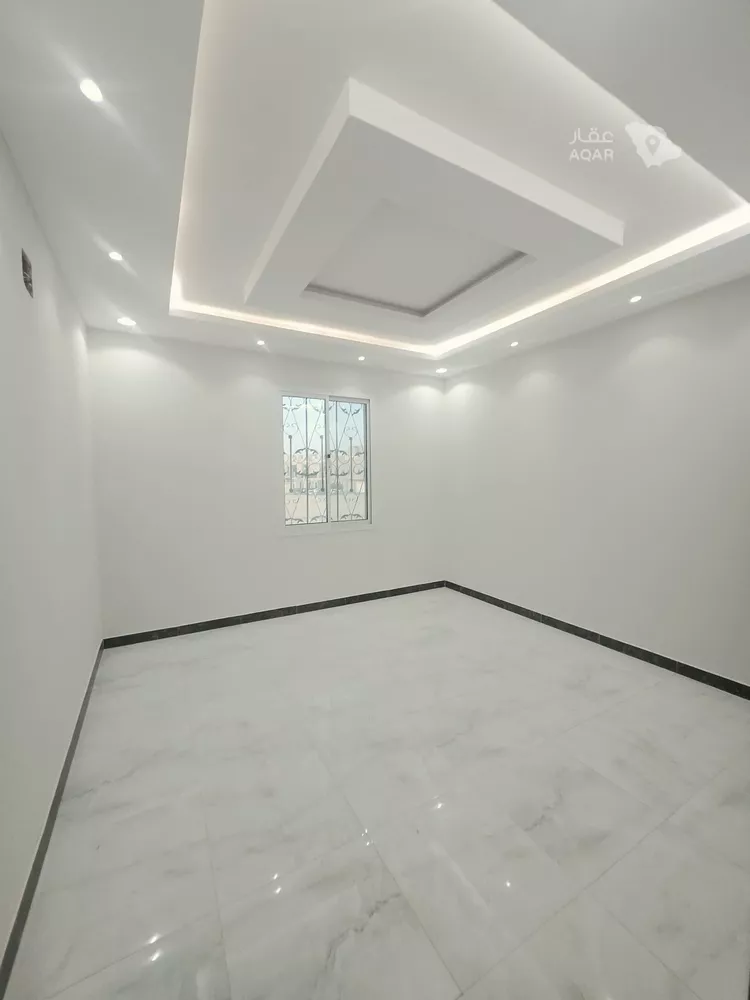 فيلا للبيع في شارع عمر مكرم, حي الرمال, مدينة الرياض, منطقة الرياض 11