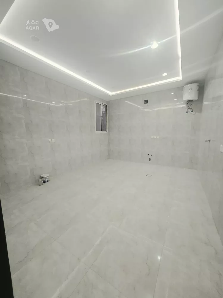 فيلا للبيع في شارع عمر مكرم, حي الرمال, مدينة الرياض, منطقة الرياض 16