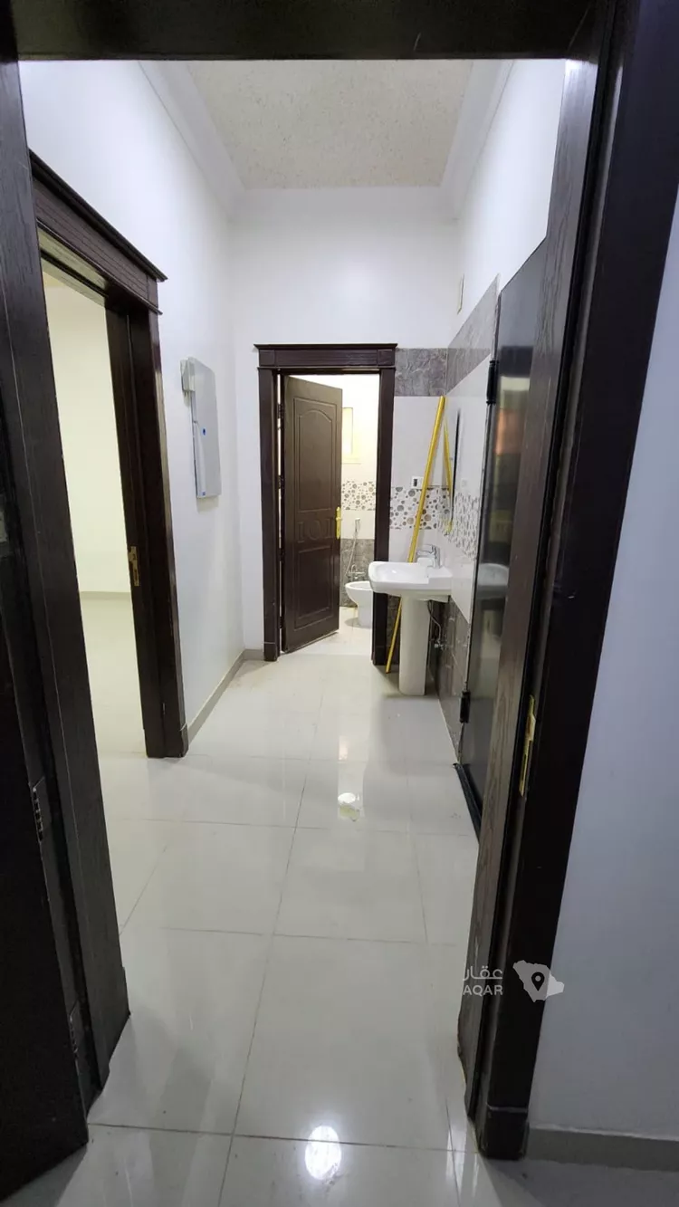 شقة للبيع في شارع عبدالرحمن بن أبي ياسر, حي الرمال, مدينة الرياض, منطقة الرياض 5