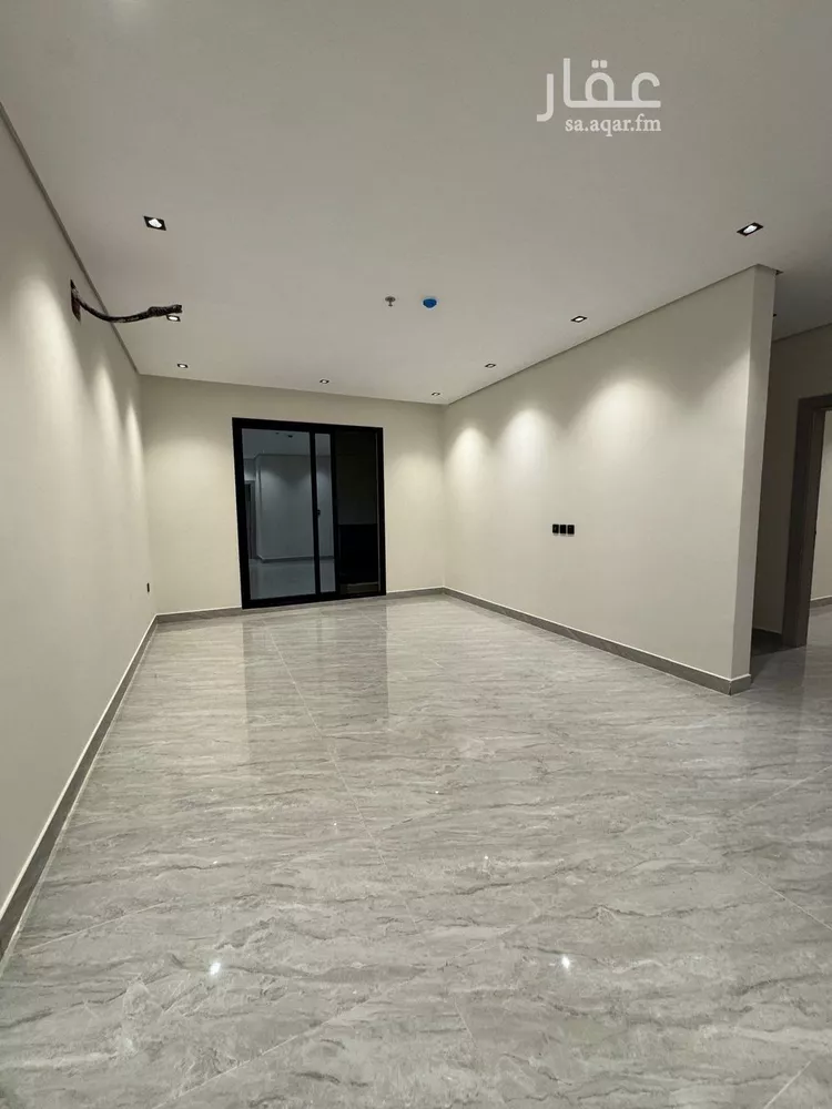 شقة للبيع في شارع المراح, حي الحمراء, مدينة الخبر, المنطقة الشرقية