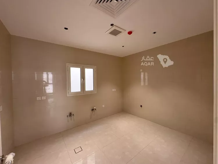 Apartment for Sale in Dhahran Al Jame'ah 12