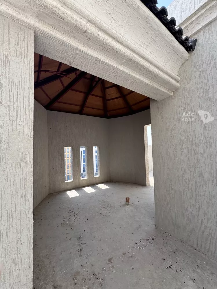 Apartment for Sale in Dhahran Al Jame'ah 9
