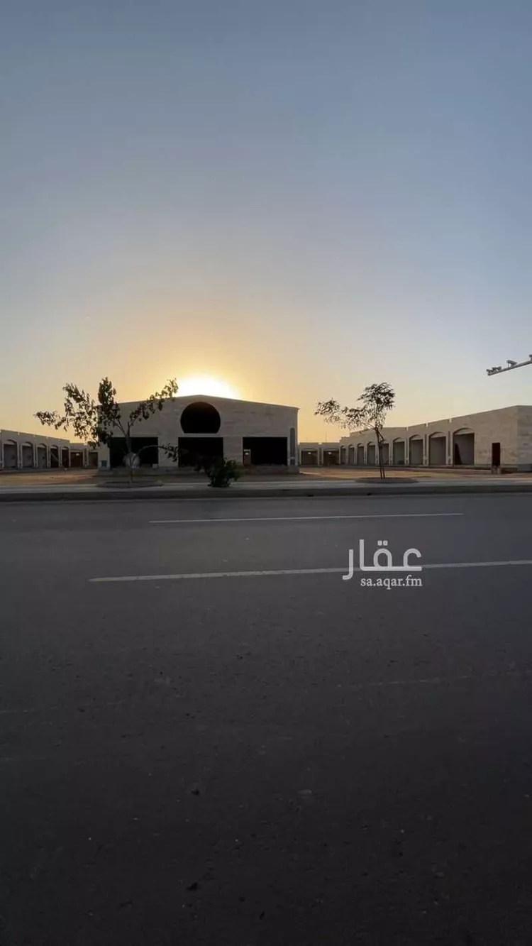 عمارة للإيجار في شارع الملك فهد ابن عبدالعزيز سعود, حي السميرى, مدينة ينبع, منطقة المدينة المنورة