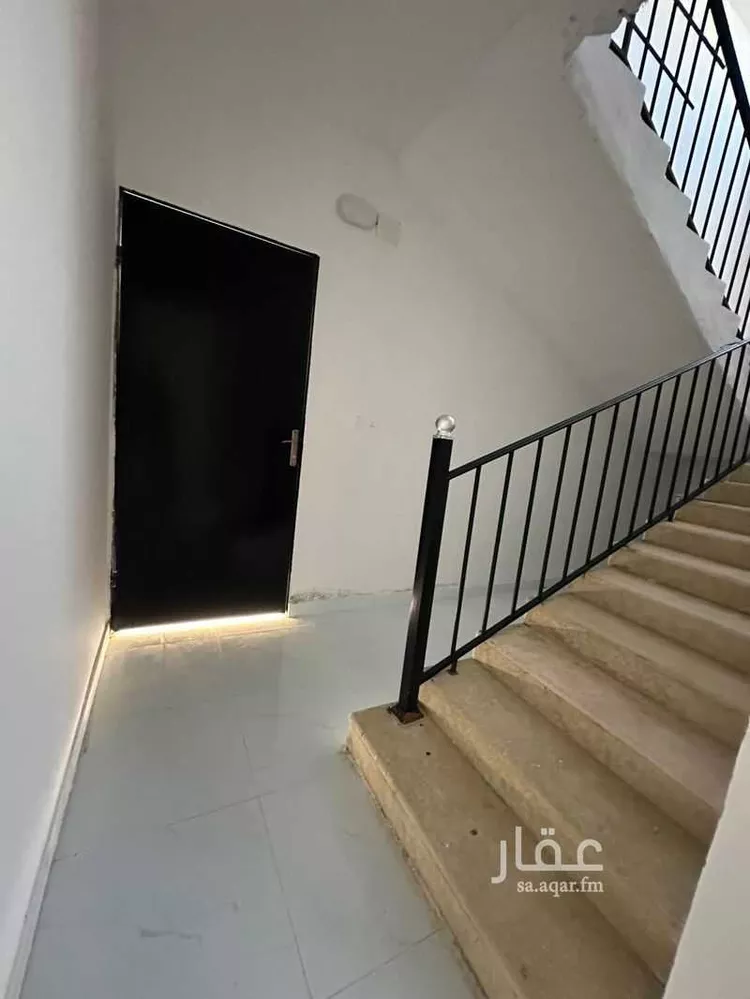 دور للبيع في شارع عثمان ابن مظعون ابن حبيب, حي الورود, مدينة عفيف, منطقة الرياض