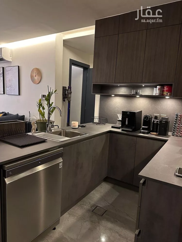 شقة للإيجار في شارع طريق الامير محمد بن سعد بن عبد العزيز, حي الملقا, مدينة الرياض, منطقة الرياض