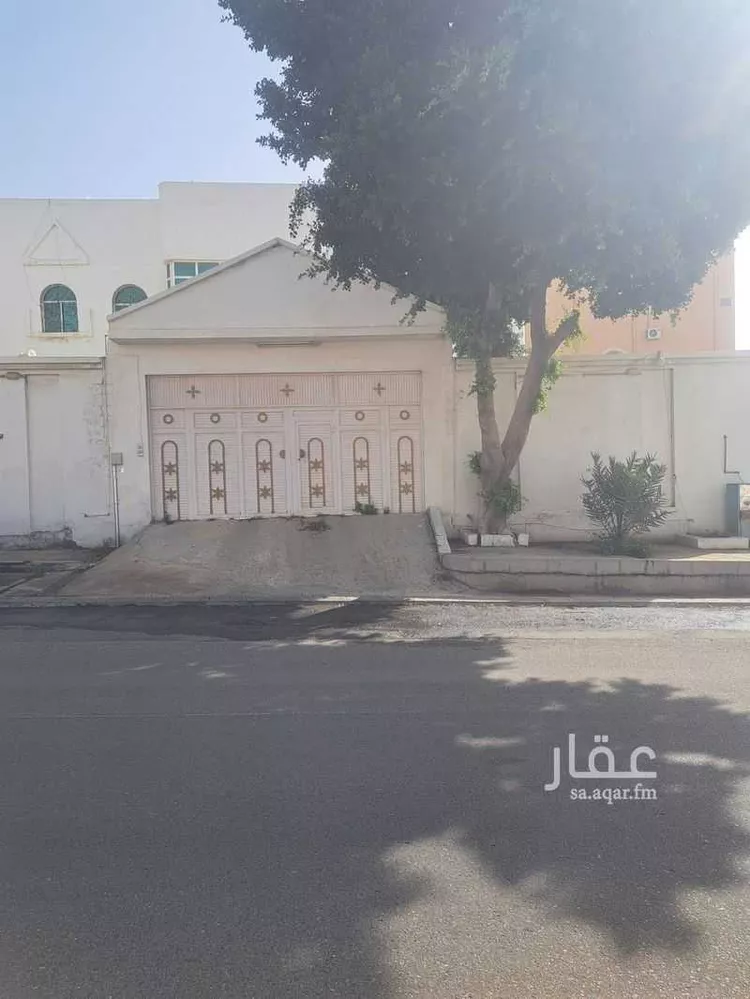 عمارة للبيع في شارع نصر الكناني ، حي الحلقة الشرقية ، الطائف ، الطائف