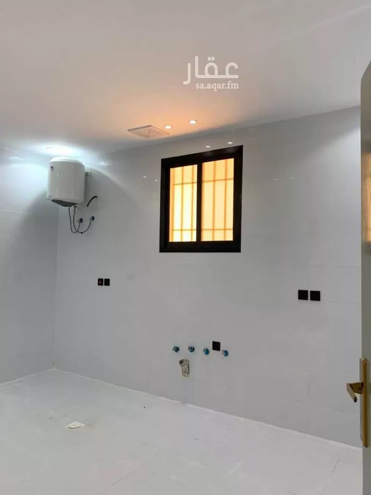 دور للبيع في شارع الشقه 182, حي الشقة, مدينة بريده, منطقة القصيم صورة 4
