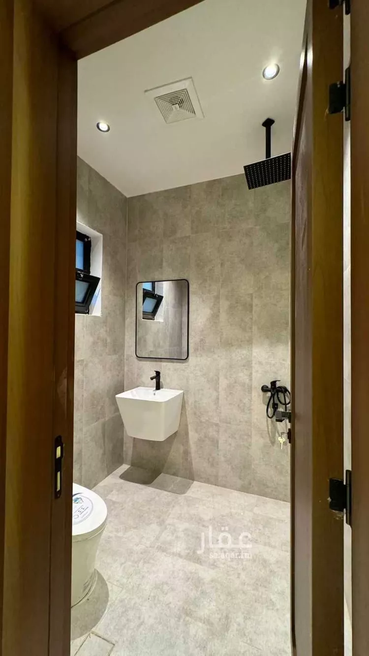 فيلا للبيع في شارع عقرباء 188, حي عقرباء, مدينة الجبيلة, منطقة الرياض صورة 2