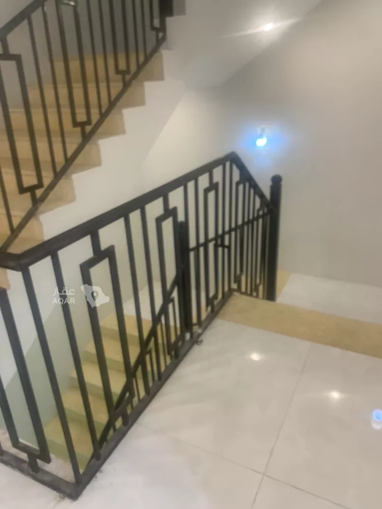 فيلا للبيع في شارع الجمعيه, حي العسيله, مدينة العسيله, منطقة جازان 4