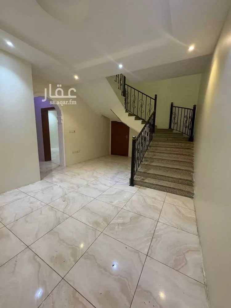 فيلا للإيجار في شارع محمد بن موسى الحازمي, حي الريان, مدينة جدة, منطقة مكة المكرمة