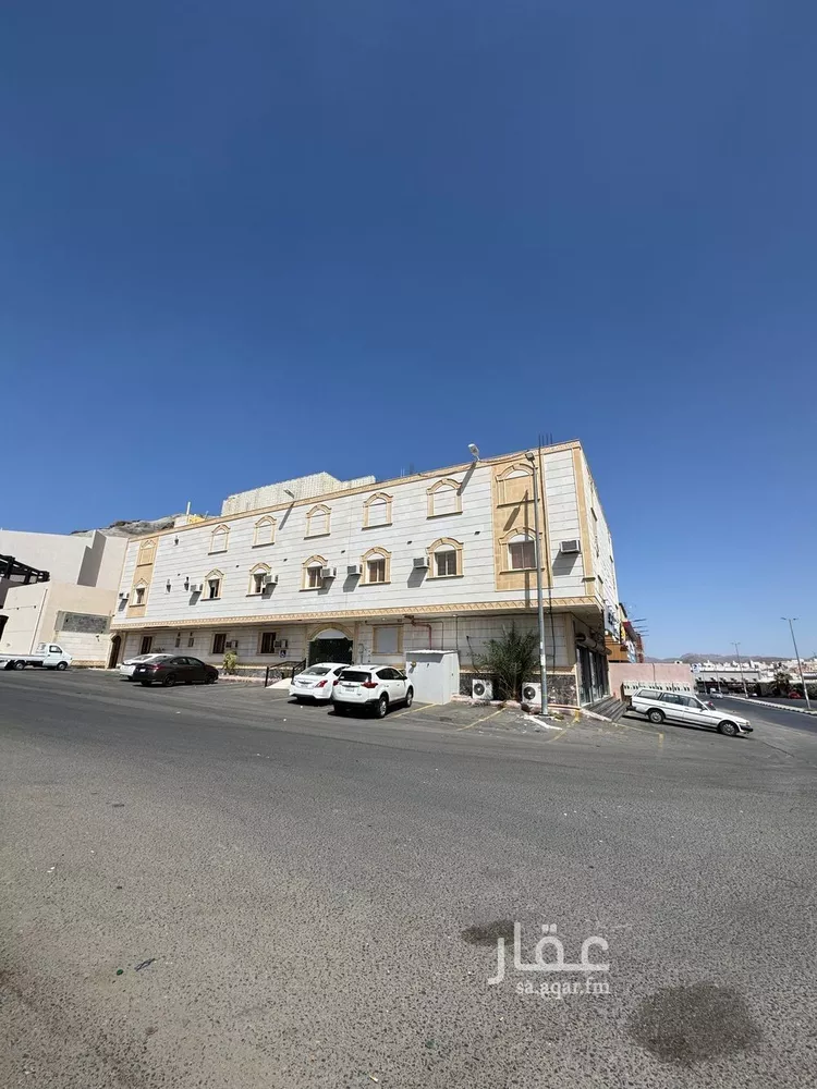 عمارة للبيع في شارع سالم حسان هريس السفياني, حي الأخباب, مدينة الطائف, منطقة مكة المكرمة صورة 5
