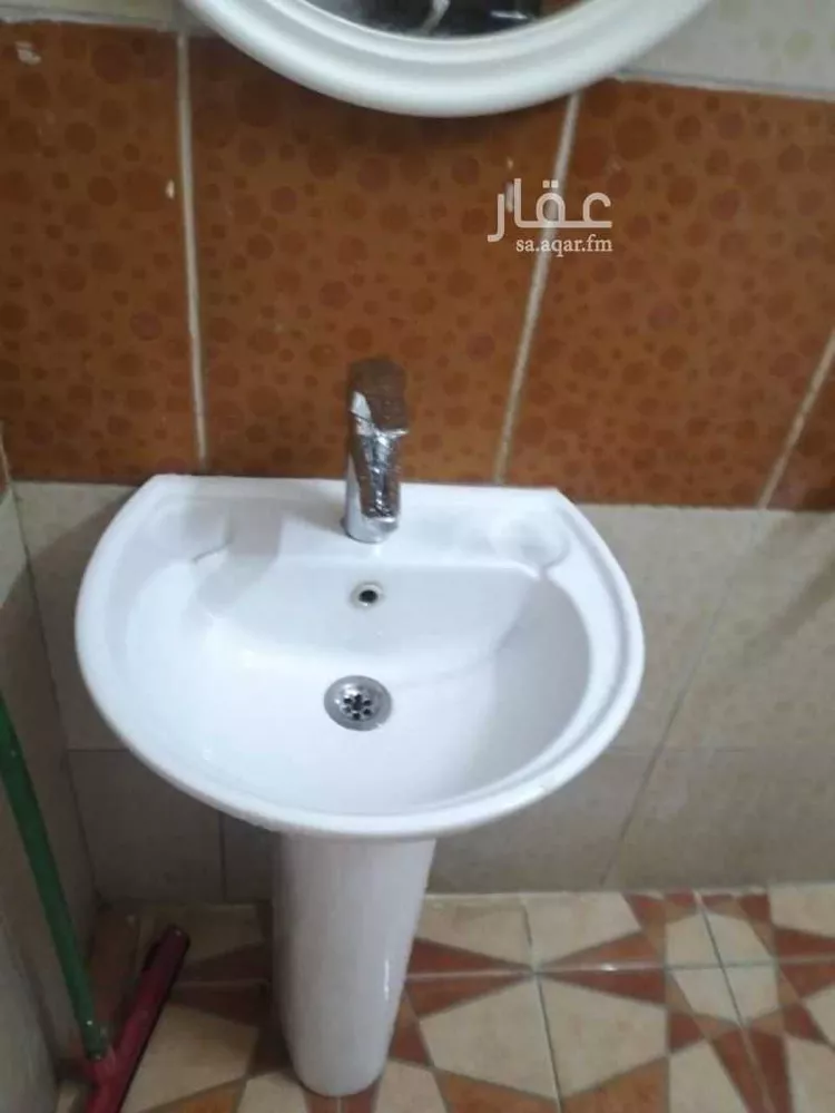 غرفة للإيجار في شارع إسحاق الرهاوي, حي المروة, مدينة جدة, منطقة مكة المكرمة صورة 3