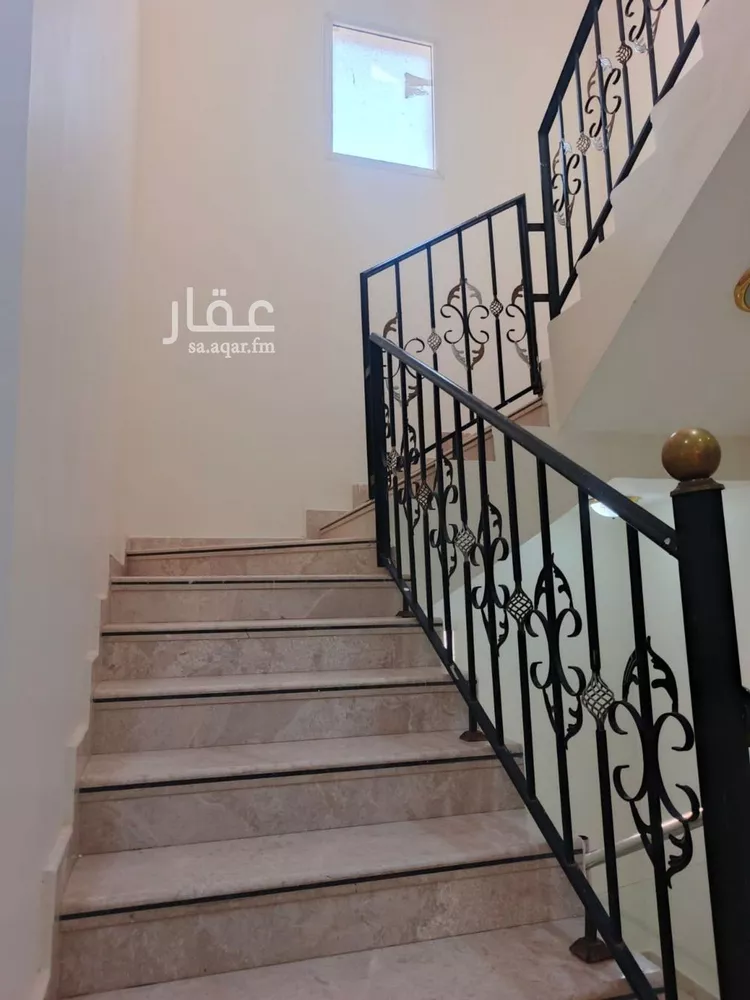 فيلا للبيع في شارع محمود بابلي, حي الرمال, مدينة الرياض, منطقة الرياض صورة 2