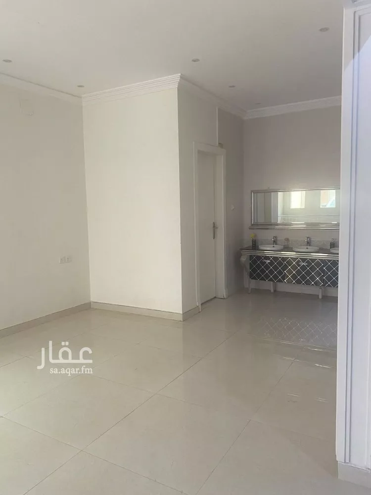 فيلا للبيع في شارع ابي العباس الحميري, حي الرمال, مدينة الرياض, منطقة الرياض صورة 3