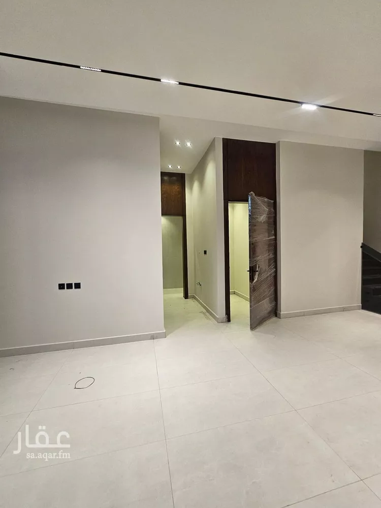 فيلا للبيع في شارع غير مسمي 373  0202, حي عقرباء, مدينة الجبيلة, منطقة الرياض صورة 5