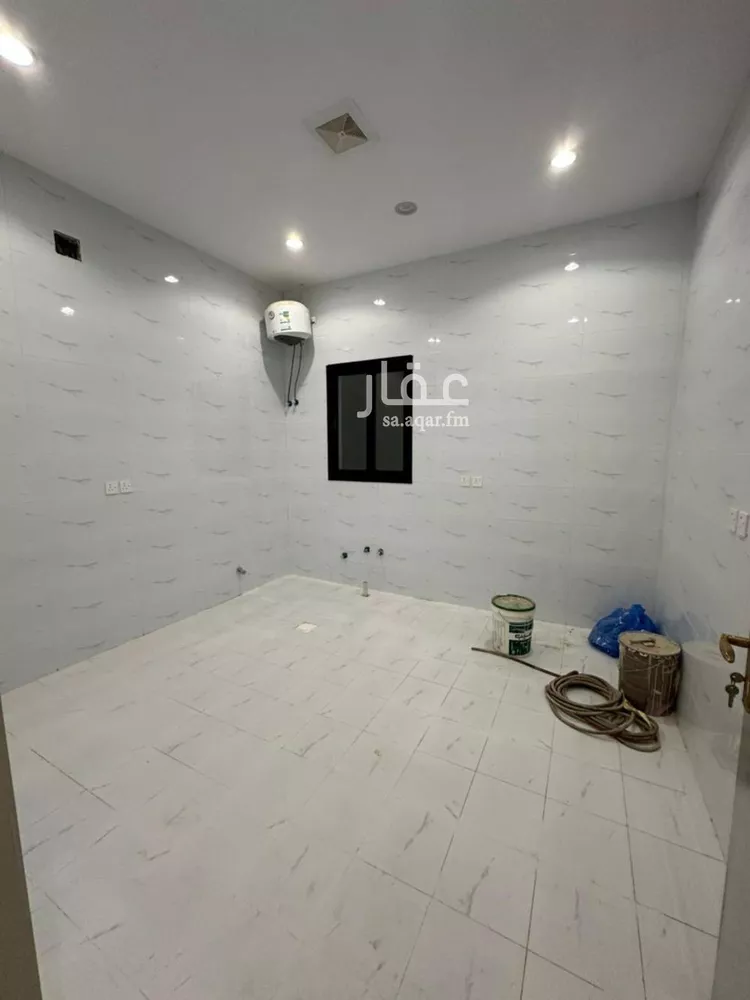 فيلا للبيع في شارع عمر الصفار, حي المرجان, مدينة الرياض, منطقة الرياض صورة 5
