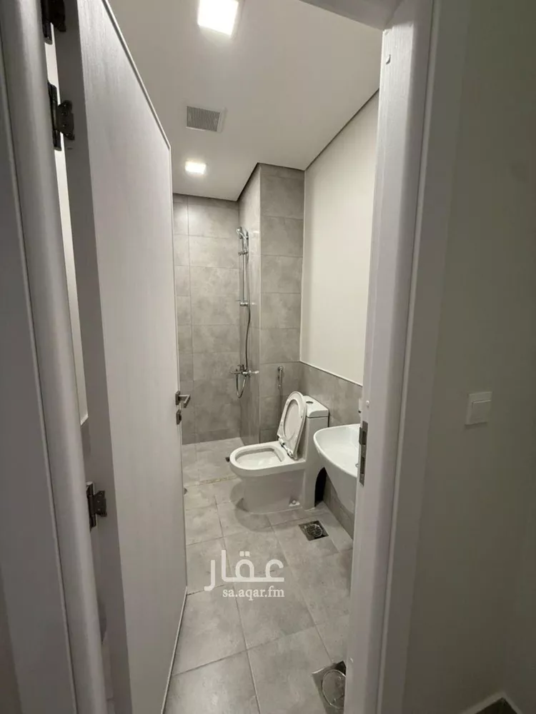 فيلا للإيجار في شارع مجمع بن حارثة, حي العارض, مدينة الرياض, منطقة الرياض صورة 4