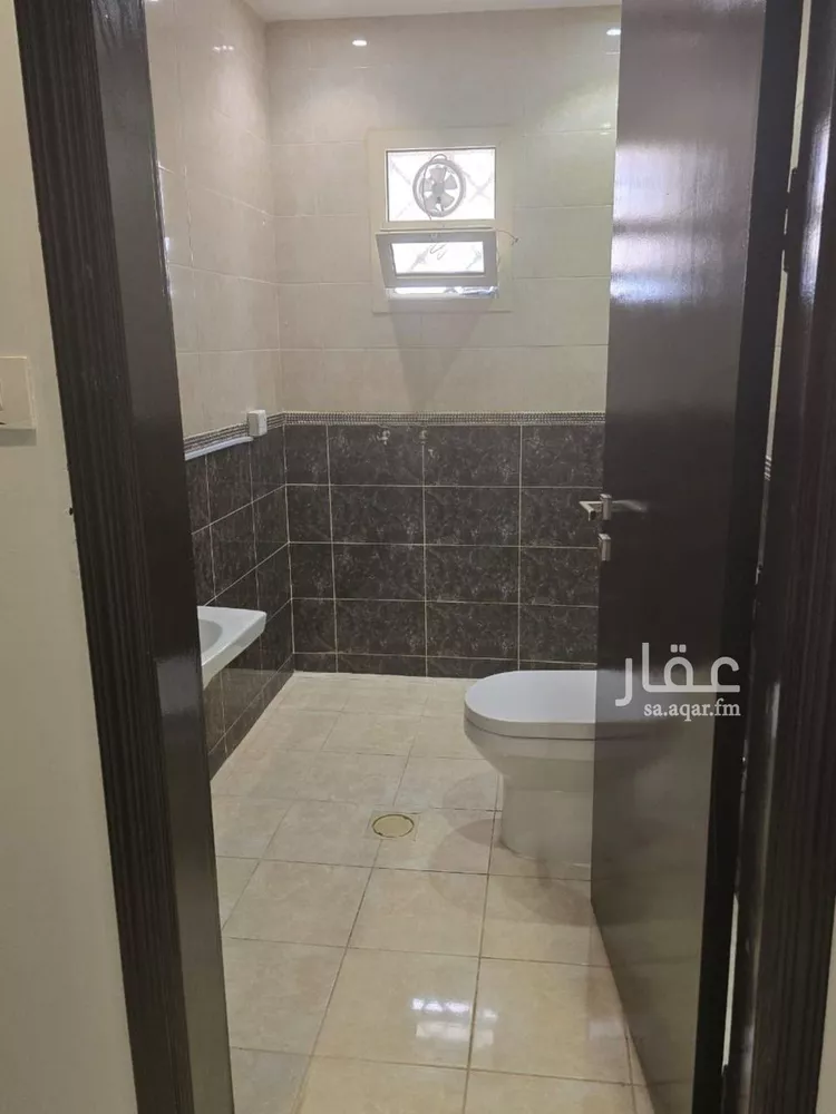 شقة للإيجار في شارع عمر بن مفتي, حي القيروان, مدينة الرياض, منطقة الرياض صورة 4