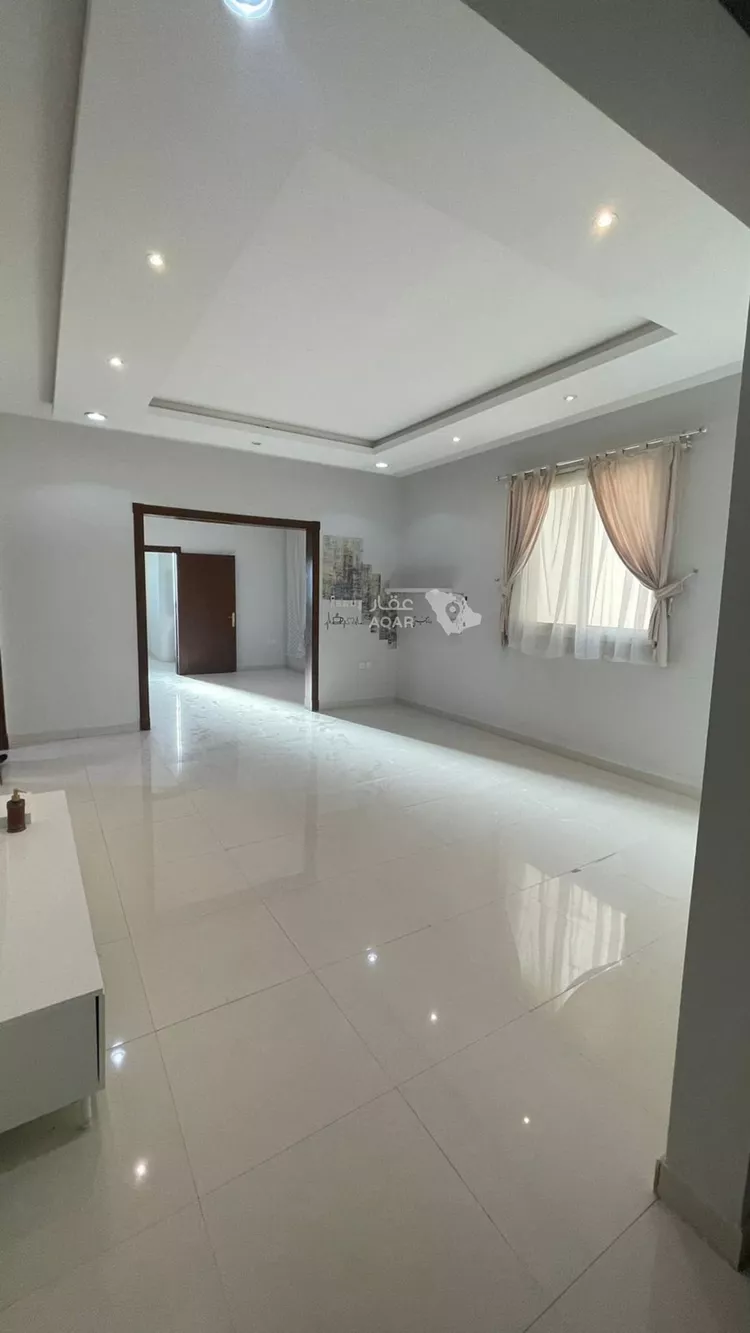 Floor for Rent in Riyadh Al Arid 7