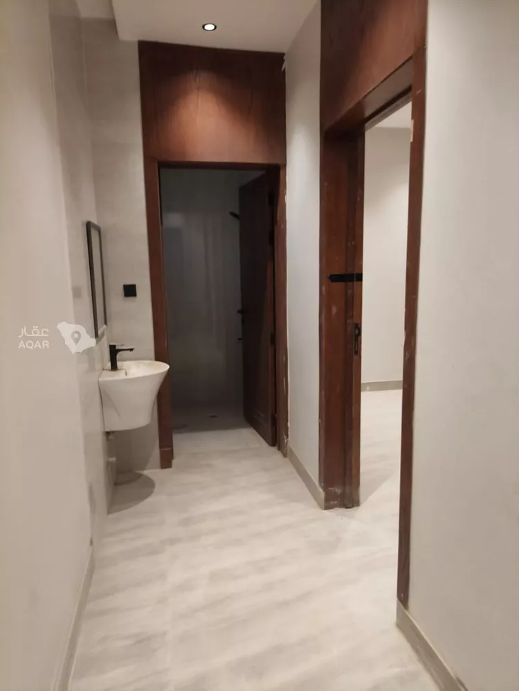 Floor for Rent in Riyadh Badr 14