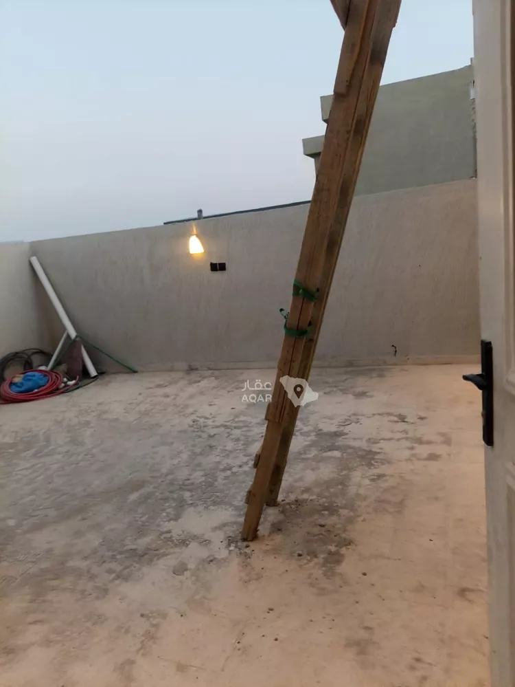 Floor for Rent in Riyadh Badr 10