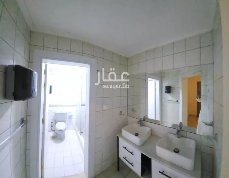 فيلا للإيجار في شارع غرناطة, حي العزيزية, مدينة جدة, منطقة مكة المكرمة صورة 5