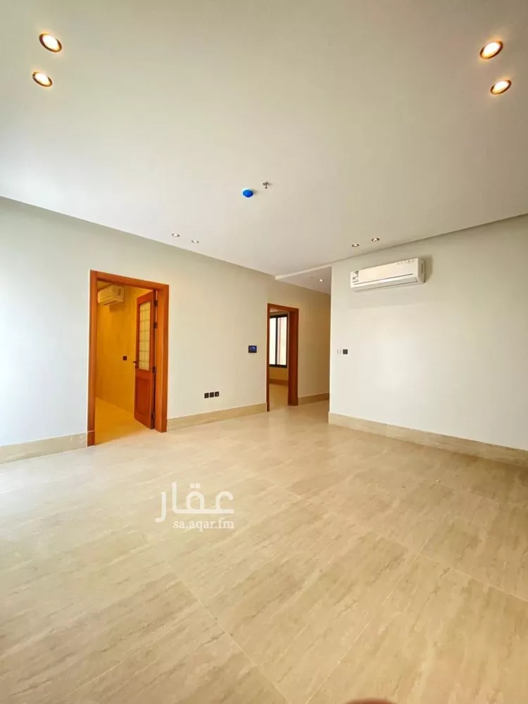 شقة للإيجار في شارع سكاكا, حي الحمراء, مدينة الخبر, المنطقة الشرقية صورة 2
